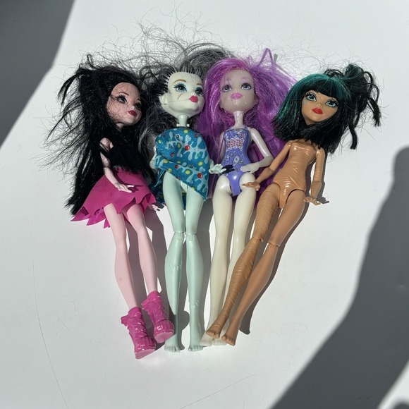 Lot Of 4 Preowned Monster High Dolls 2015-2017 - Picture 2 of 15